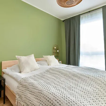Cozy & Bright With Parking And Garden By Renters アパート *